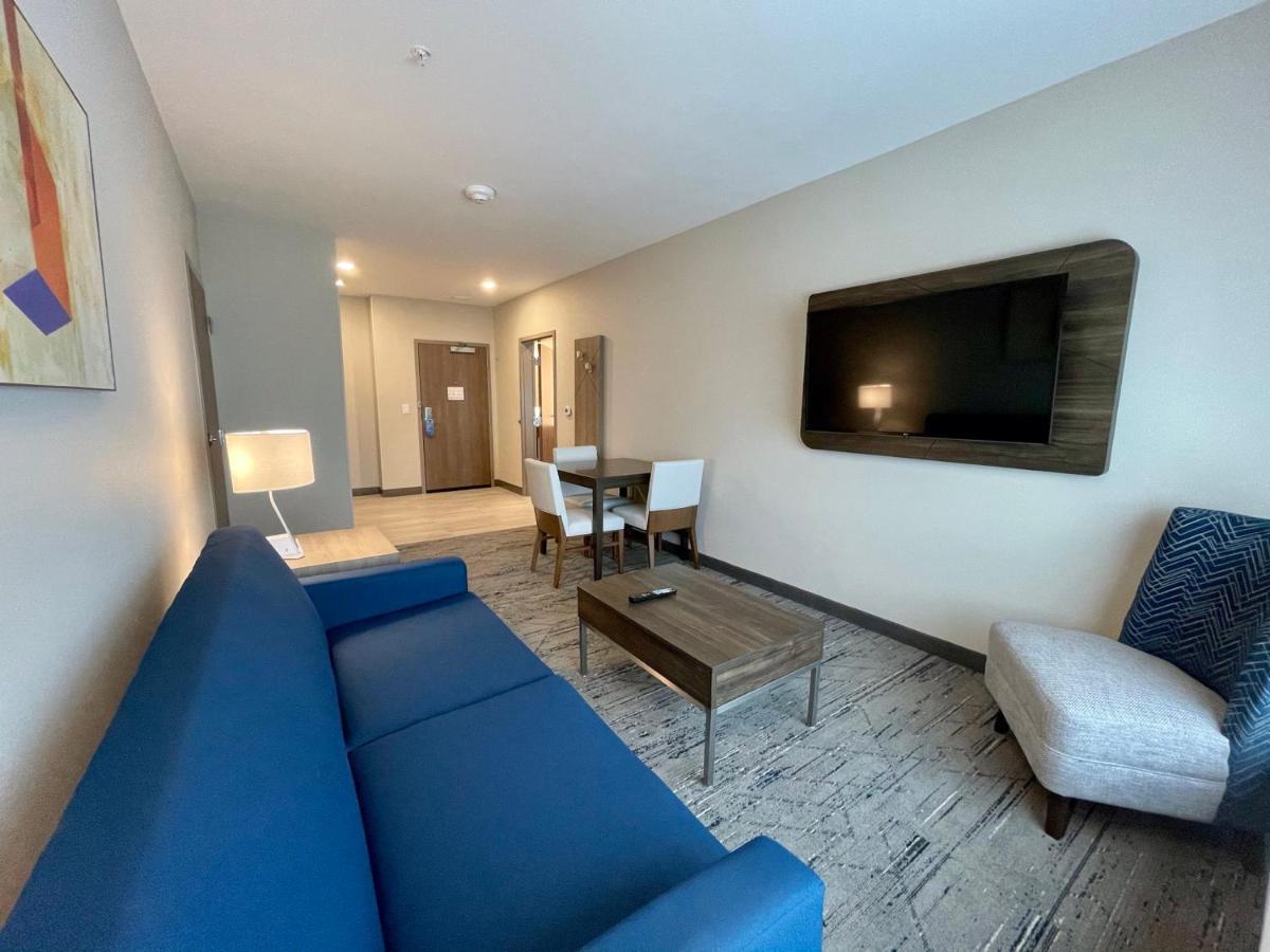 Holiday Inn Express & Suites - Ft. Smith - Airport By Ihg Fort Smith Eksteriør bilde