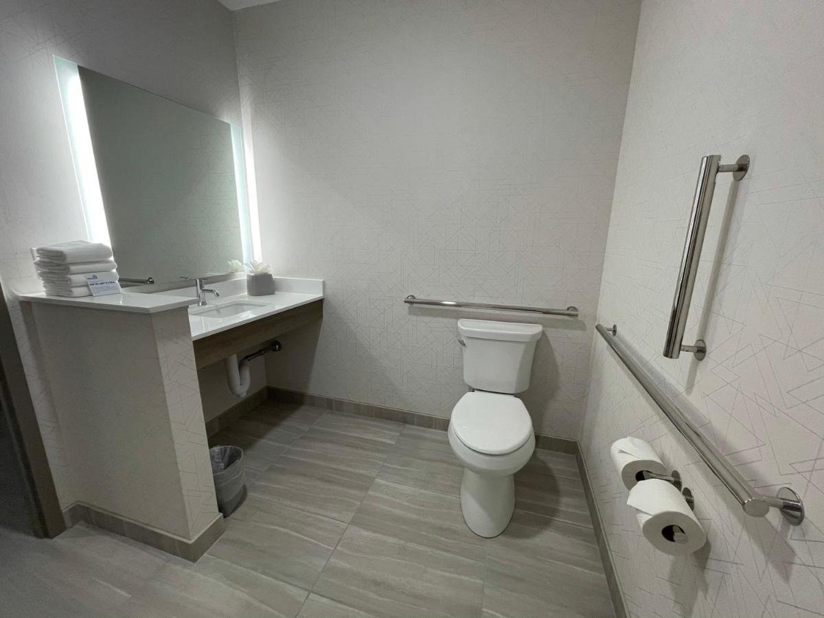 Holiday Inn Express & Suites - Ft. Smith - Airport By Ihg Fort Smith Eksteriør bilde