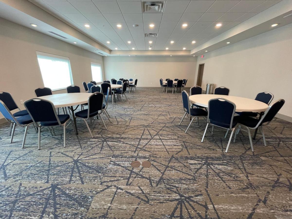 Holiday Inn Express & Suites - Ft. Smith - Airport By Ihg Fort Smith Eksteriør bilde
