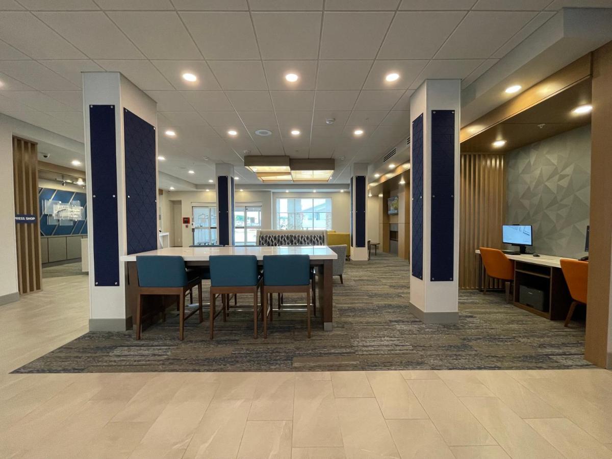 Holiday Inn Express & Suites - Ft. Smith - Airport By Ihg Fort Smith Eksteriør bilde