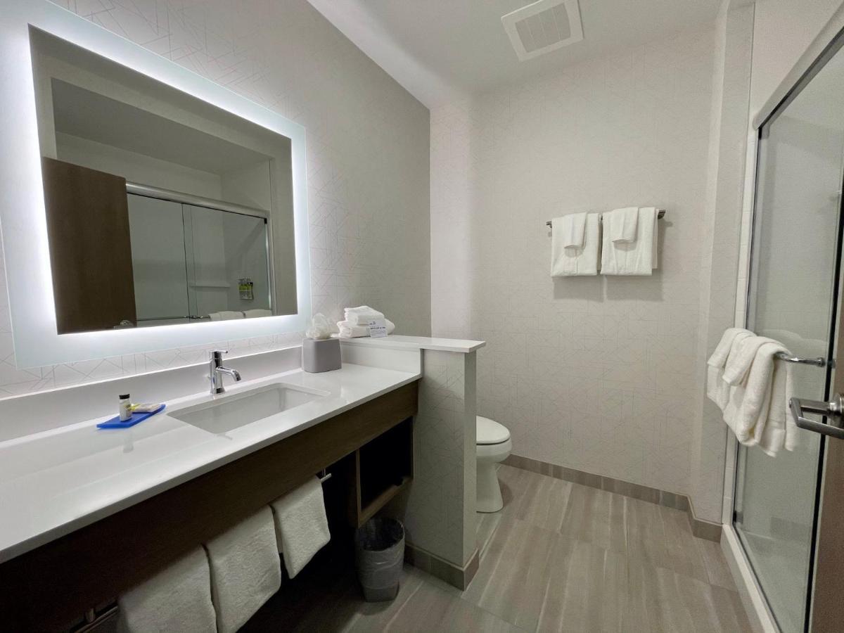 Holiday Inn Express & Suites - Ft. Smith - Airport By Ihg Fort Smith Eksteriør bilde