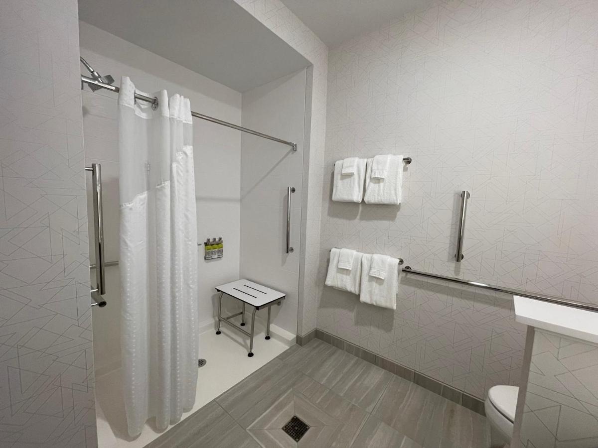 Holiday Inn Express & Suites - Ft. Smith - Airport By Ihg Fort Smith Eksteriør bilde
