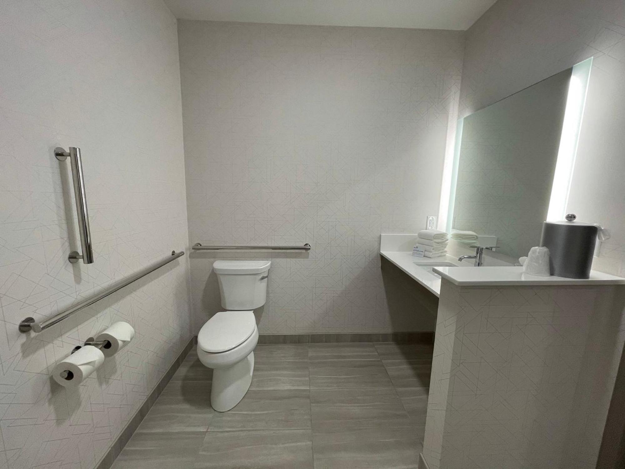 Holiday Inn Express & Suites - Ft. Smith - Airport By Ihg Fort Smith Eksteriør bilde